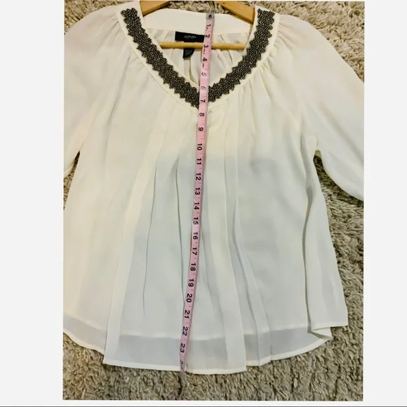 ❌SOLD❌ELEGANT ALFANI CREAM BLOUSE - Picture 7 of 10